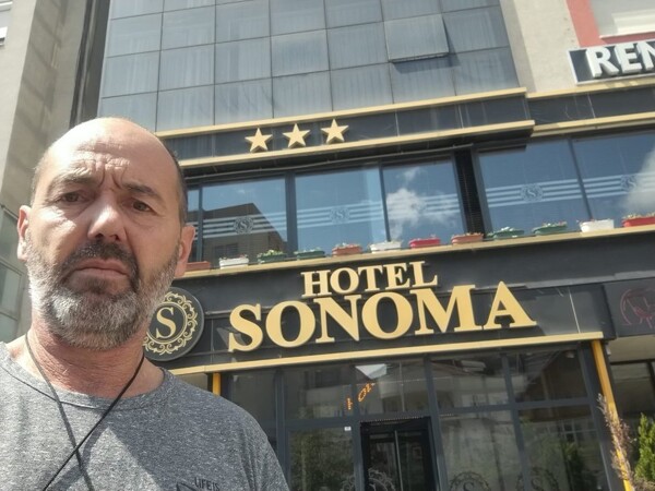 Родители убитого аргентинского студента дали показания в суде Косово